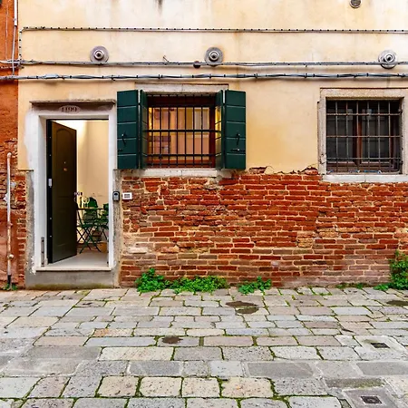 Recreate - Biennale Lägenhet Venedig